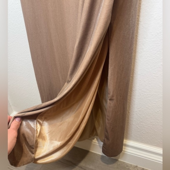 Revelry Skye Velvet Champagne Cowl Neck Maxi Dress Size 2 - Picture 5 of 12